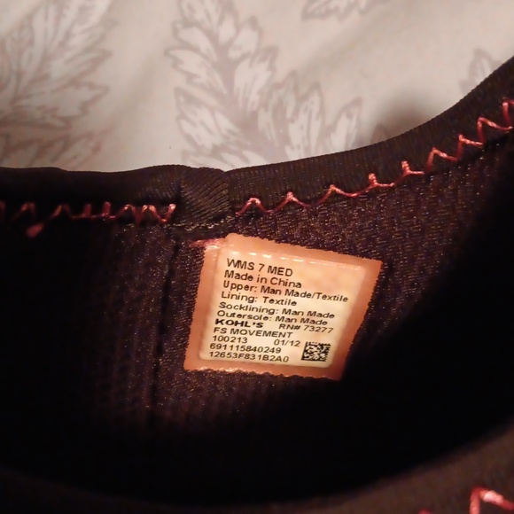 Fila Pink & Black Water Shoes Size 7M - Picture 12 of 12